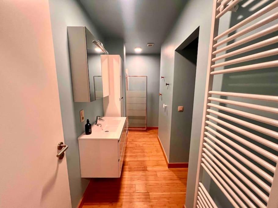 Le Retro Chic - Grand Duplex Pour 6 Dans Le Centre Daire Liège Dış mekan fotoğraf